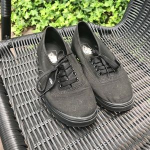 Black lo-pro Vans size 7.5